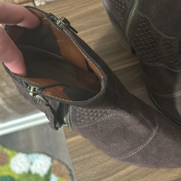 Lucky brand 8 leatherr zip ankle boots - Picture 9 of 14